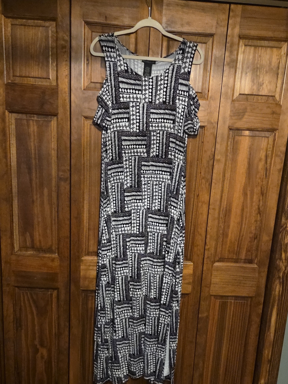 Design History Black and White Geometric Cold-Shoulder Maxi Dress